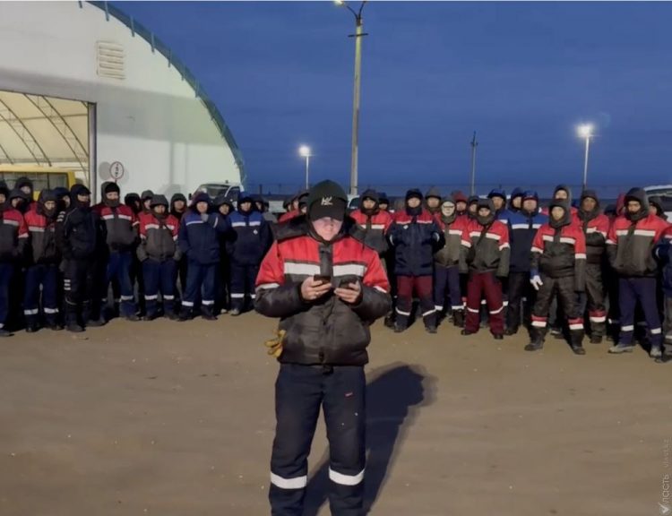 Сервисный центр apple. Византизм. Сервисный центр apple в москве. Волга бэнд саратов. Ветераны 1941-1945.